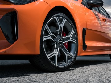 Kia Stinger GTS &ndash; Stworzony do jazdy bokiem